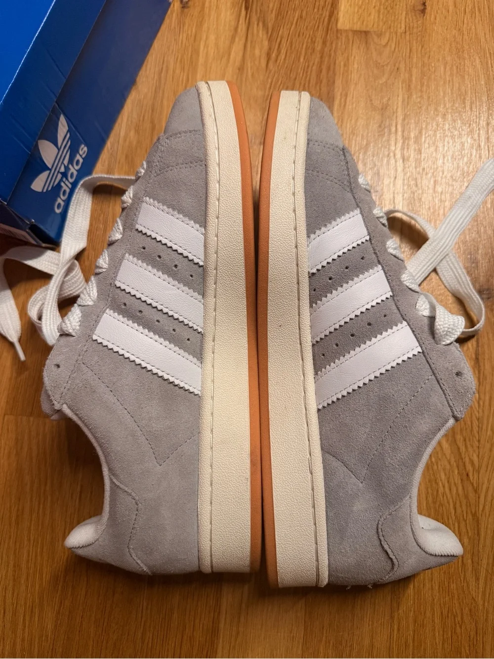 adidas Campus skateboarding  Men's Suede Sneakers in Light Gray and White